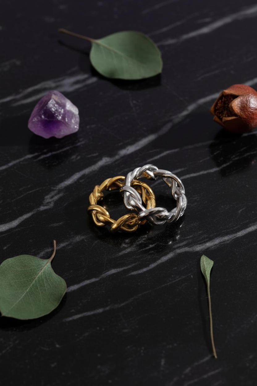 Chain Link Twist Ring - Dark marble editorial flatlay